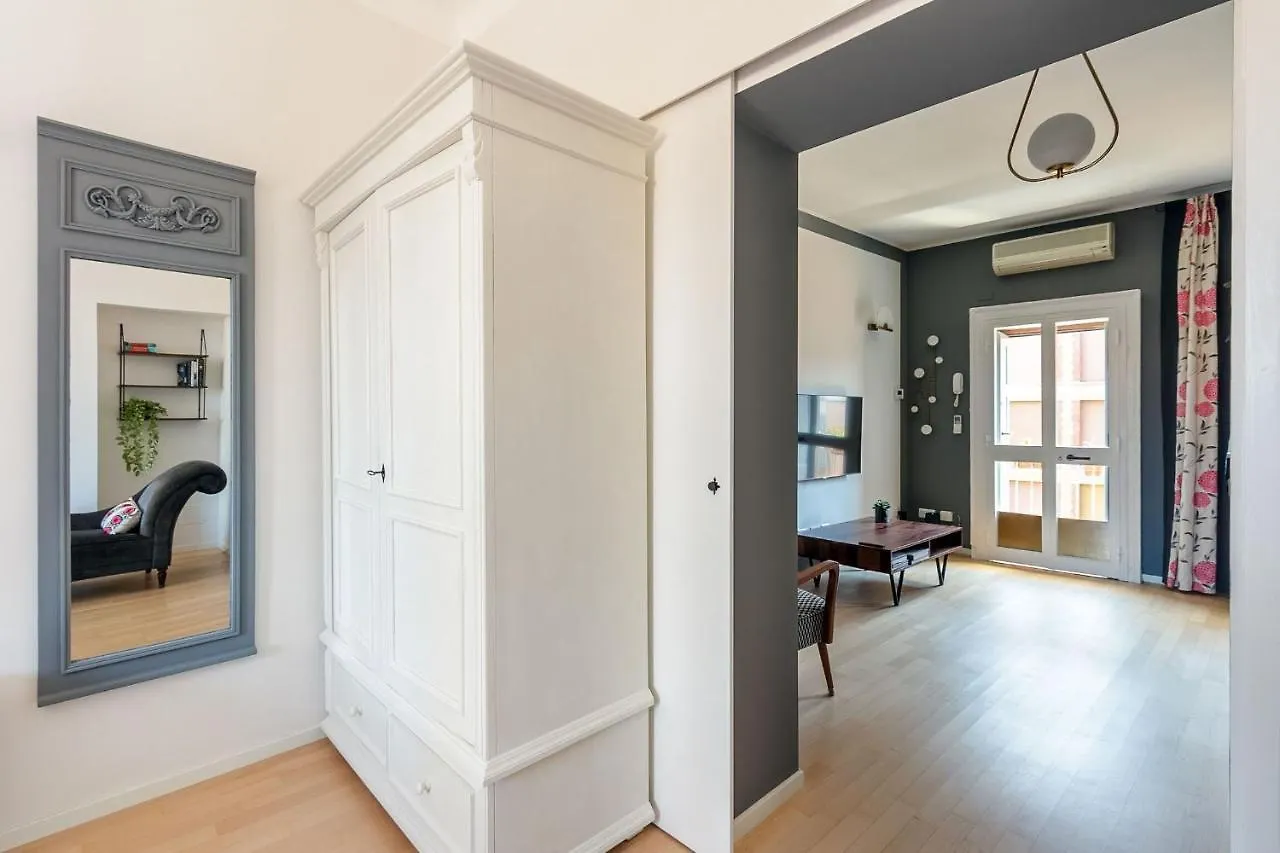Maroncelli Apartment Milan