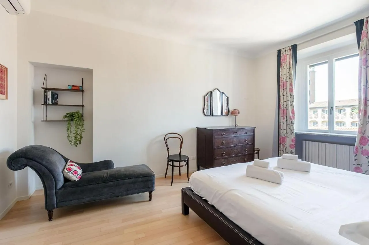 Maroncelli Apartment Milan