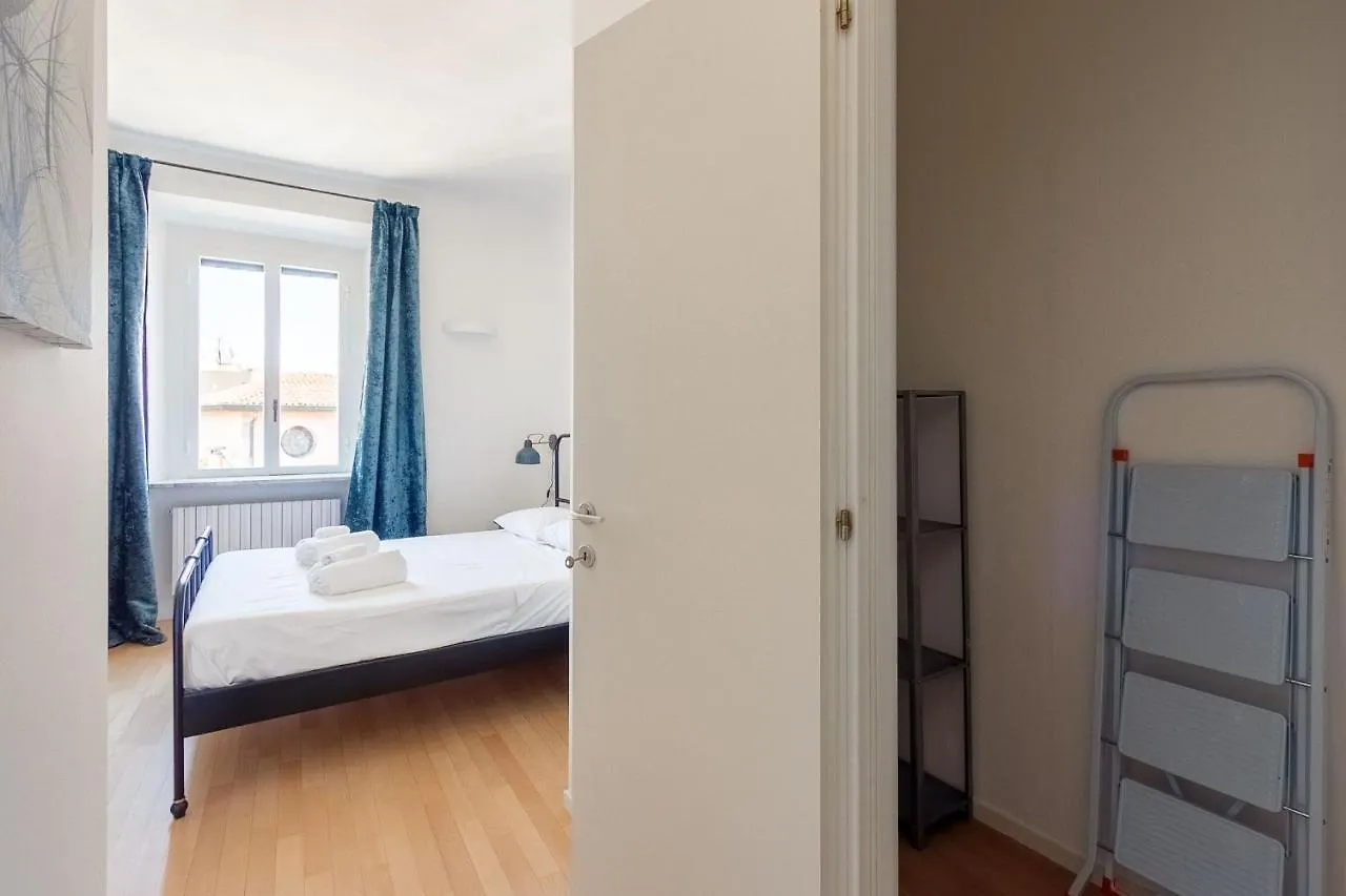 Maroncelli Apartment Milan